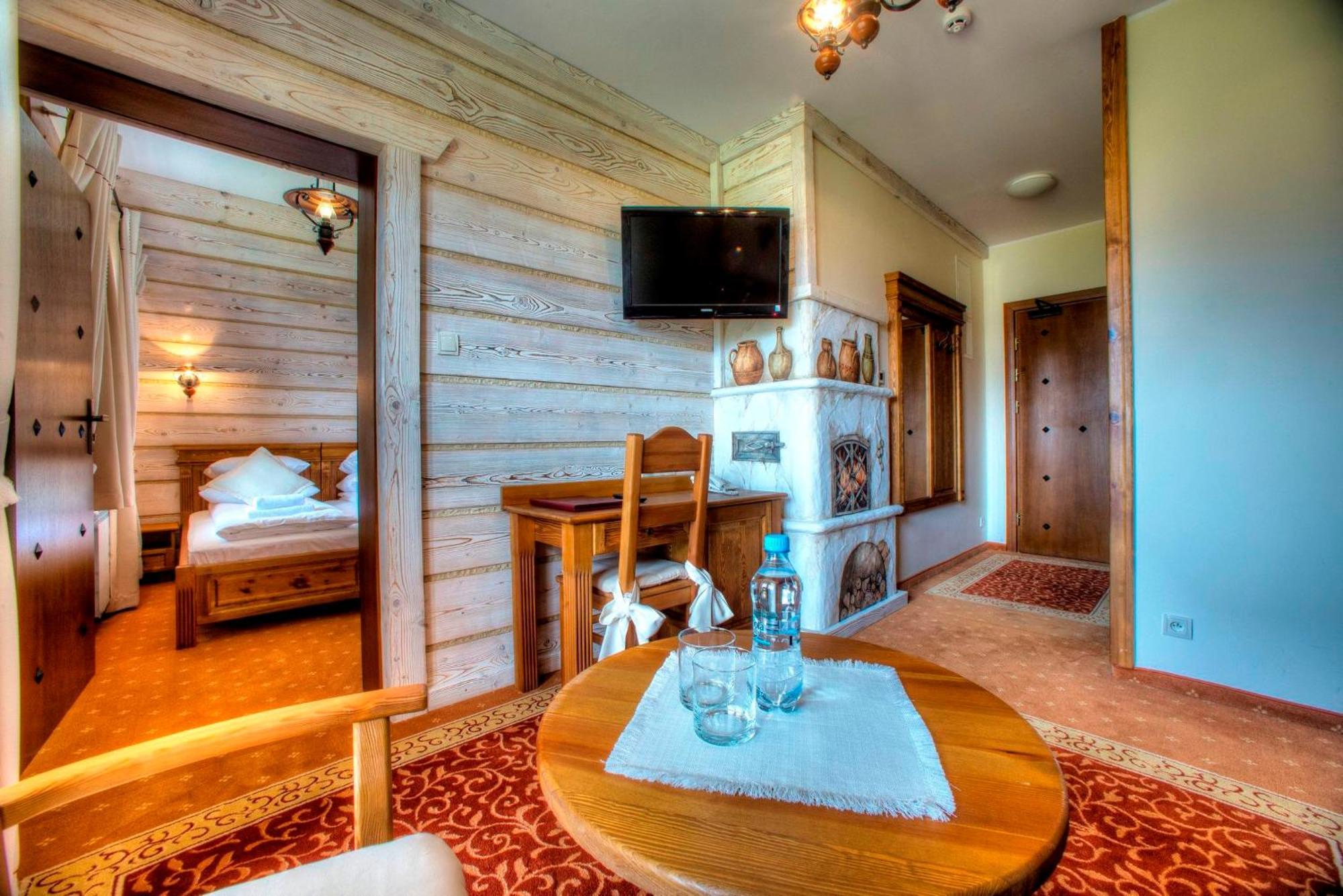 Hotel Carpatia Bieszczadzki Gosciniec Wetlina Exteriör bild